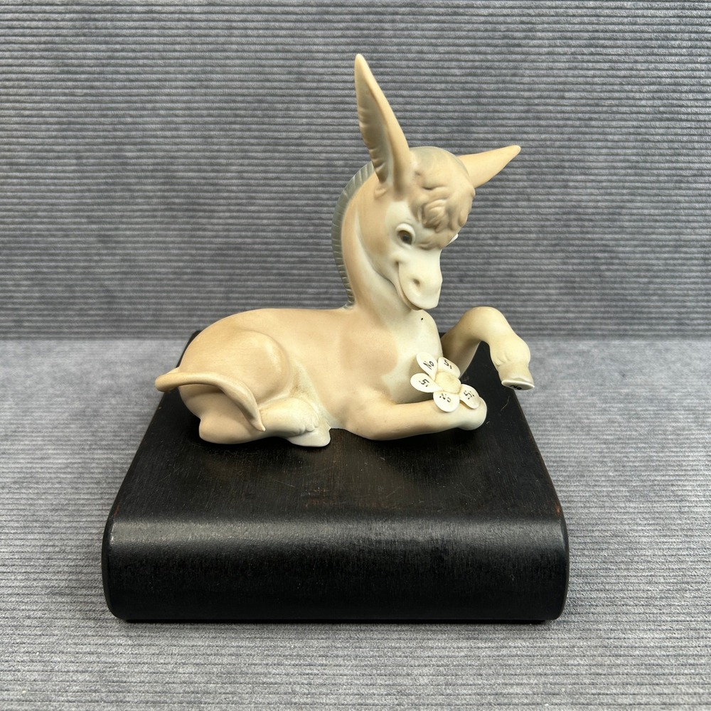 Lladro 5122 Donkey With Daisy Porcelain Figurine Matte Tan Spain Reclining Burro